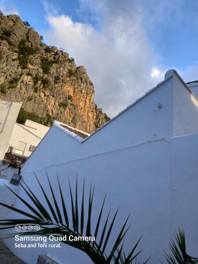 Hostal Loft "Elegante" Lila Ubrique Exterior foto