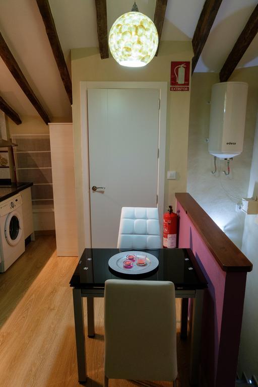 Hostal Loft "Elegante" Lila Ubrique Habitación foto